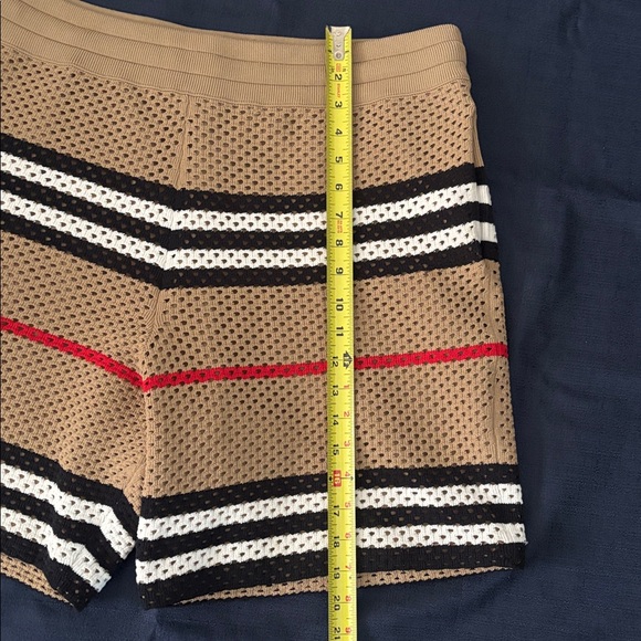 Burberry Tan Knit Shorts - Picture 3 of 11